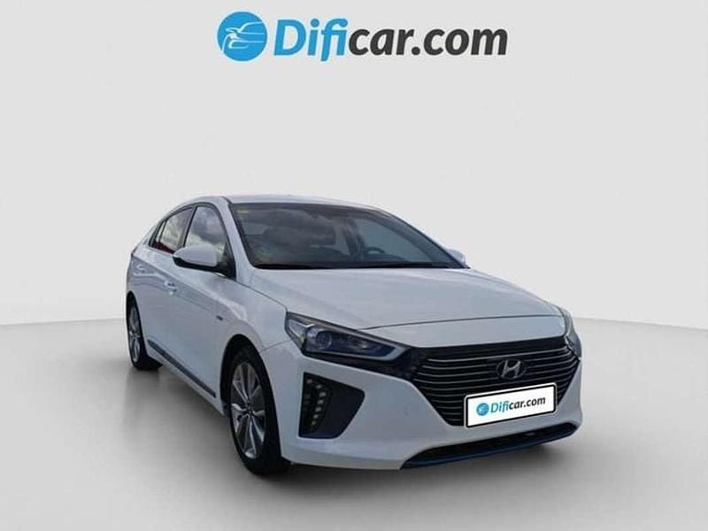 Usado Hyundai Ioniq 141 CV (103 kW) 2018 Blanco Utilitario