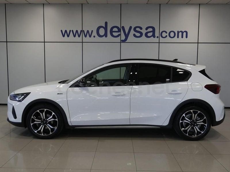 Usado Ford Focus Active X 155 CV (114 kW) 2022 Blanco Berlina