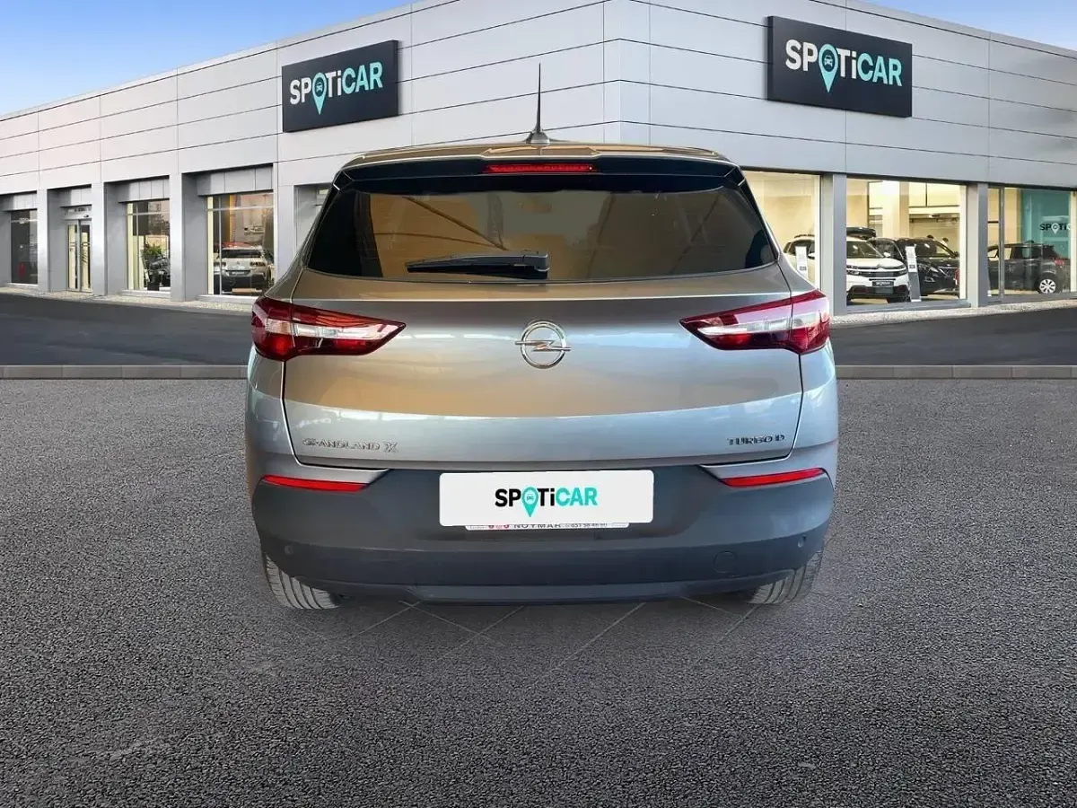 Usado Opel Grandland X Selective 120 CV (88 kW) 2018 Gris SUV