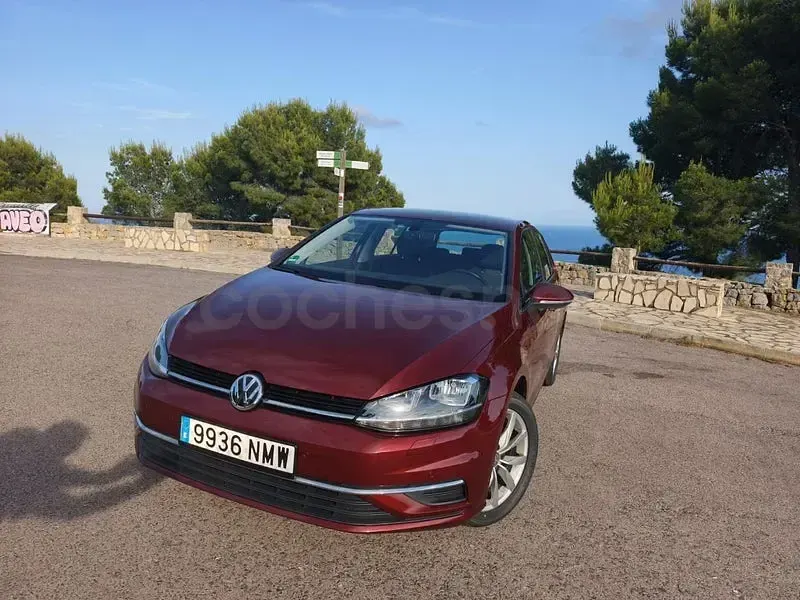 Usado VW Golf VII Advance 115 CV (84 kW) 2019 Granate Berlina