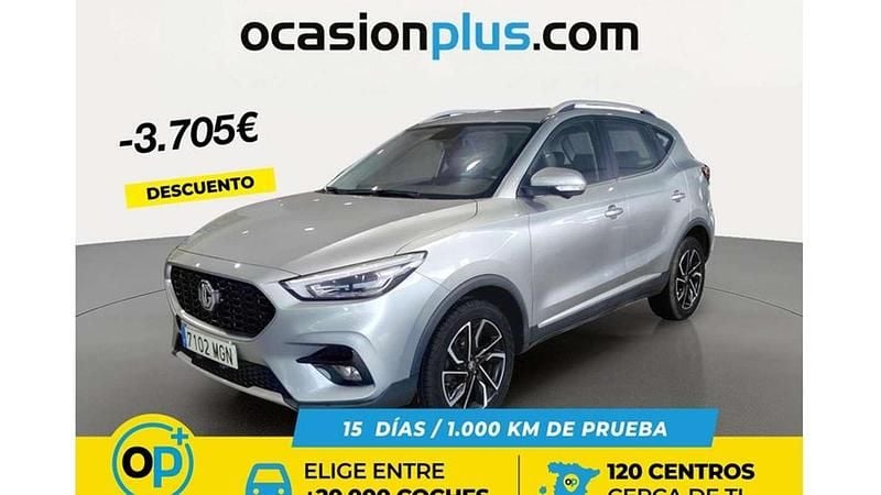 Usado MG ZS Luxury 111 CV (81 kW) 2023 Plateado SUV