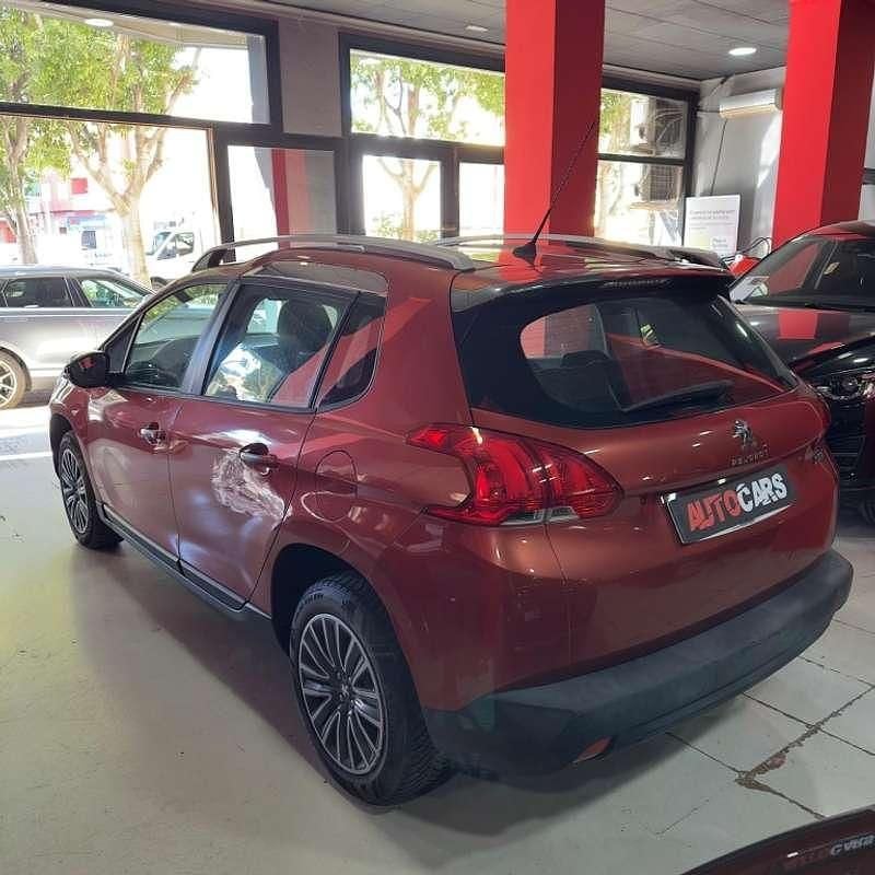 Usado Peugeot 2008 Access 82 CV (60 kW) 2015 Naranja SUV