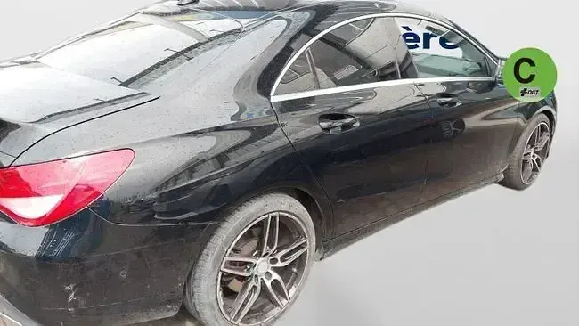 Usado Mercedes CLA220 177 CV (130 kW) 2017 Negro Berlina