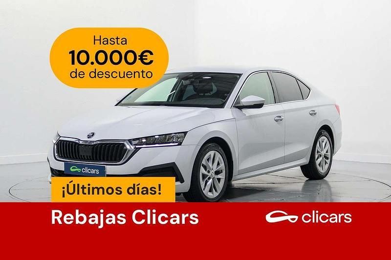Blanco Usado 2020 Skoda Octavia Ambition Utilitario | 17.290 € (Precio justo) - Imagen 1/4