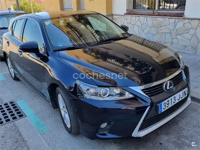 Usado Lexus CT200h Executive Line 136 CV (100 kW) 2015 Azul Berlina