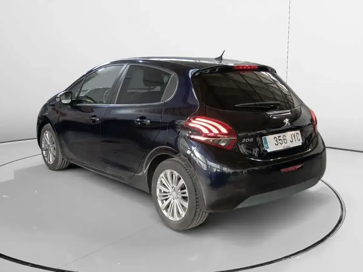 Usado Peugeot 208 Style 82 CV (60 kW) 2017 Azul Utilitario