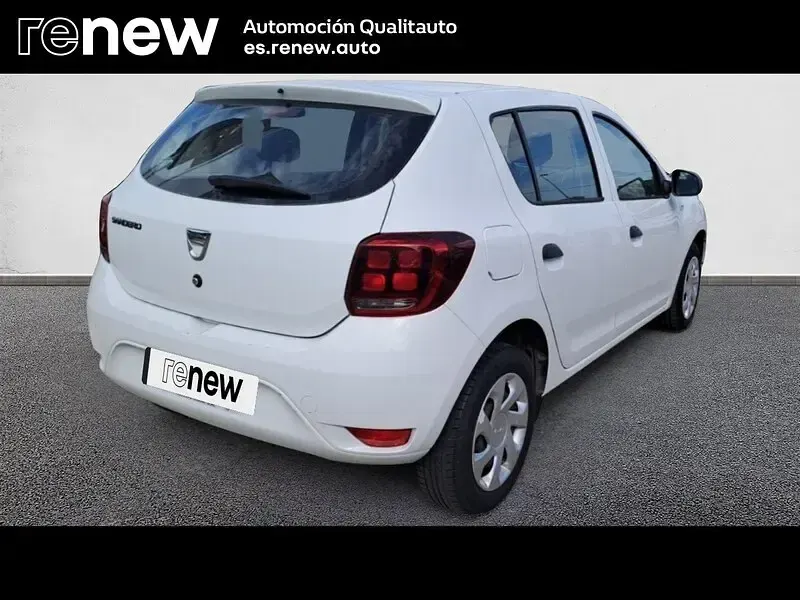 Usado Dacia Sandero Ambiance 75 CV (55 kW) 2017 Blanco Berlina