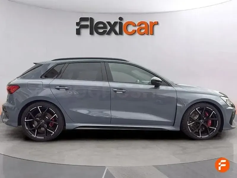 Usado Audi RS3 400 CV (294 kW) 2022 Azul Berlina