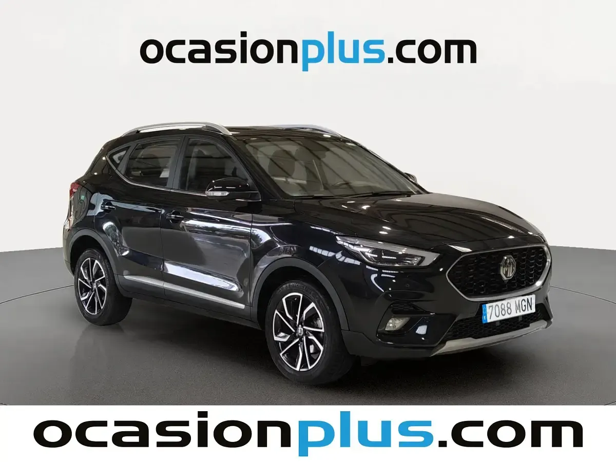 Usado MG ZS Luxury 111 CV (81 kW) 2023 Negro SUV