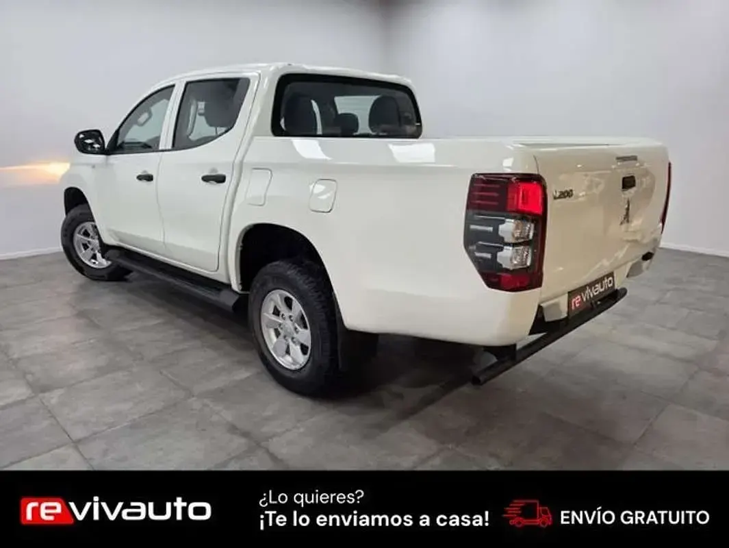 Usado Mitsubishi L200 150 CV (110 kW) 2022 Blanco Pickup/Camioneta