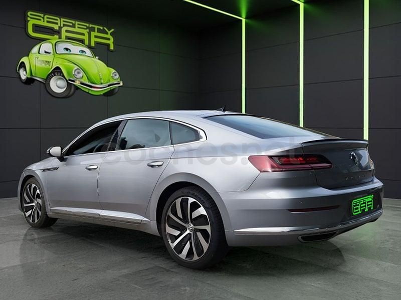 Usado VW Arteon R-line 190 CV (139 kW) 2020 Gris / plata Berlina