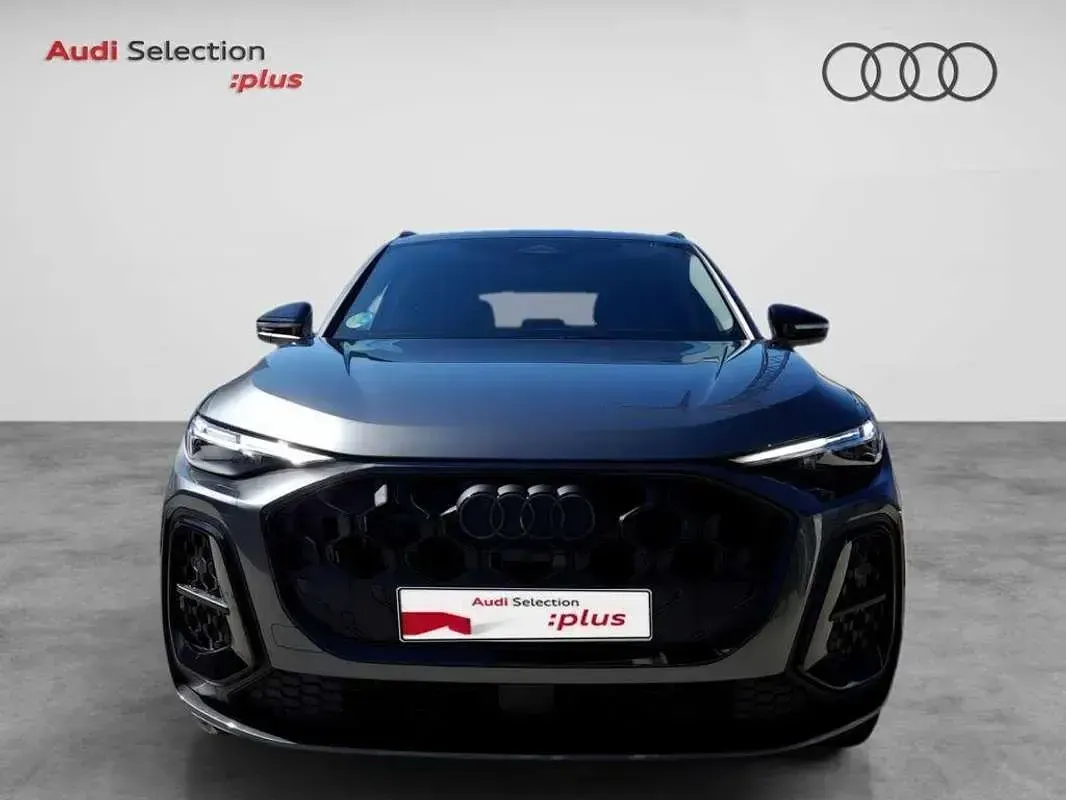 Usado Audi Q5 Sportback Ambiente 204 CV (150 kW) 2025 Gris / plata SUV