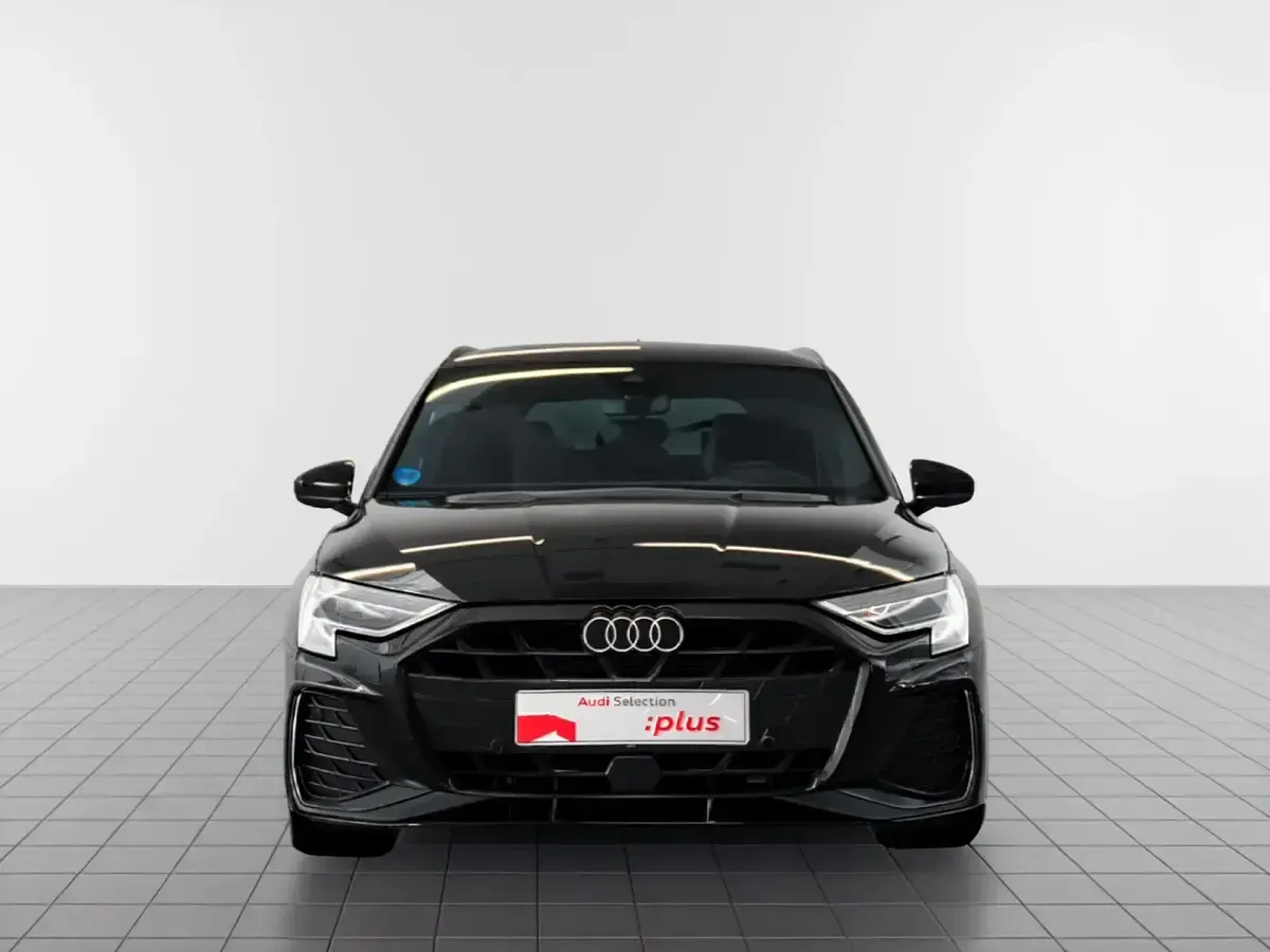 Usado Audi A3 Sportback e-tron 204 CV (150 kW) 2026 Negro Utilitario