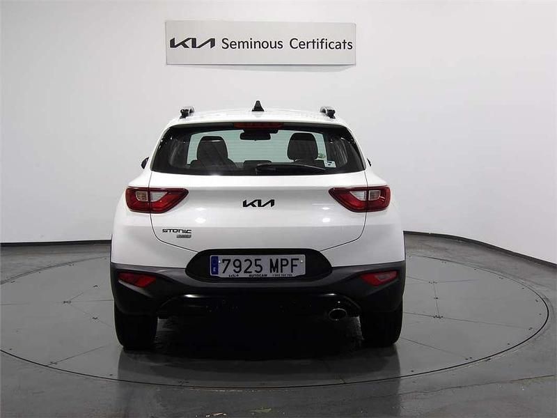 Usado Kia Stonic 101 CV (74 kW) 2024 SUV