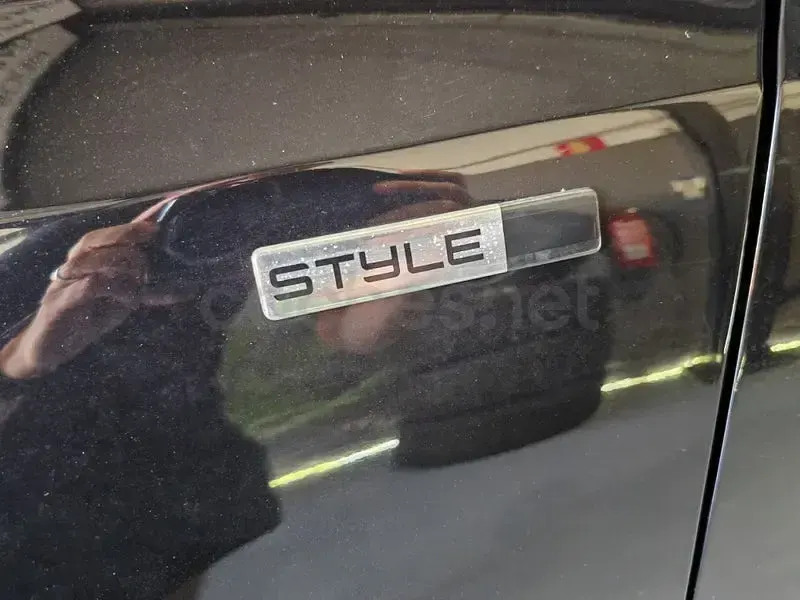 Usado Peugeot 308 Style 120 CV (88 kW) 2015 Negro Berlina