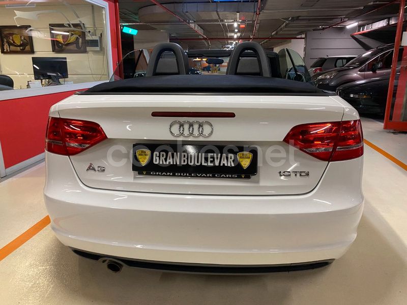 Usado Audi A3 Ambition 105 CV (77 kW) 2010 Blanco Utilitario