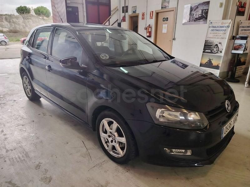 Usado VW Polo Advance 90 CV (66 kW) 2011 Negro Utilitario