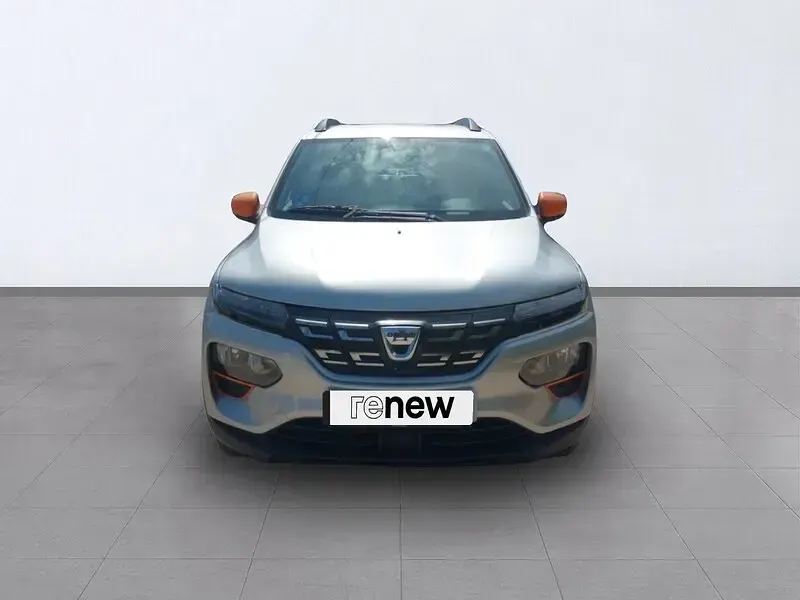 Usado Dacia Spring Comfort Plus 33 kW (45 CV) 2021 Gris Utilitario