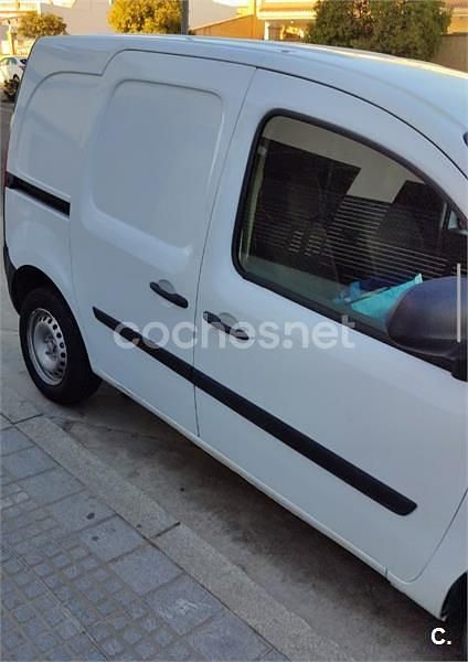 Usado Renault Kangoo 75 CV (55 kW) 2016 Blanco Monovolumen