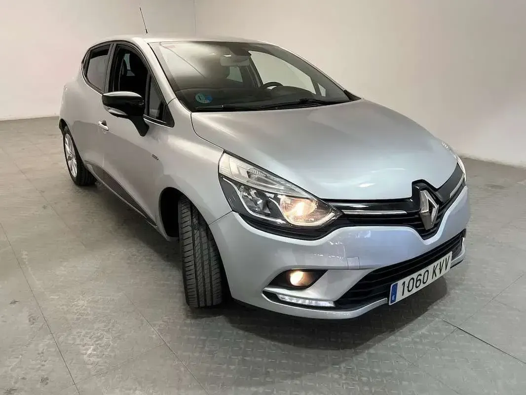 Usado Renault Clio IV LIMITED 90 CV (66 kW) 2019 Gris Utilitario