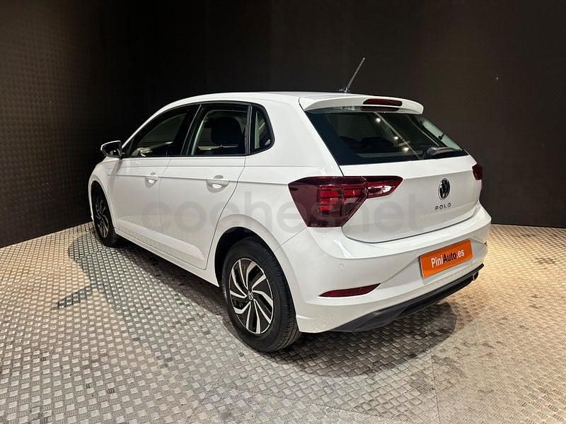 Usado VW Polo Life 95 CV (69 kW) 2023 Blanco Utilitario