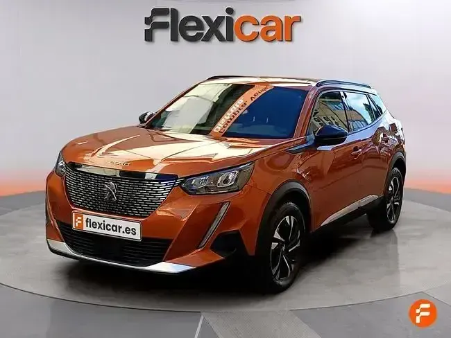 Usado Peugeot 2008 Active 100 CV (73 kW) 2023 Naranja SUV