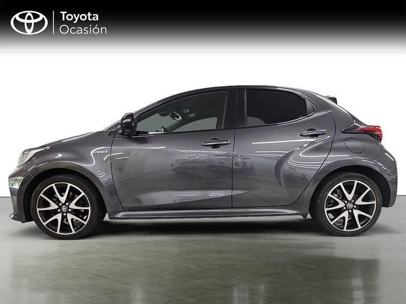 Usado Toyota Yaris Style 116 CV (85 kW) 2021 Gris oscuro Utilitario