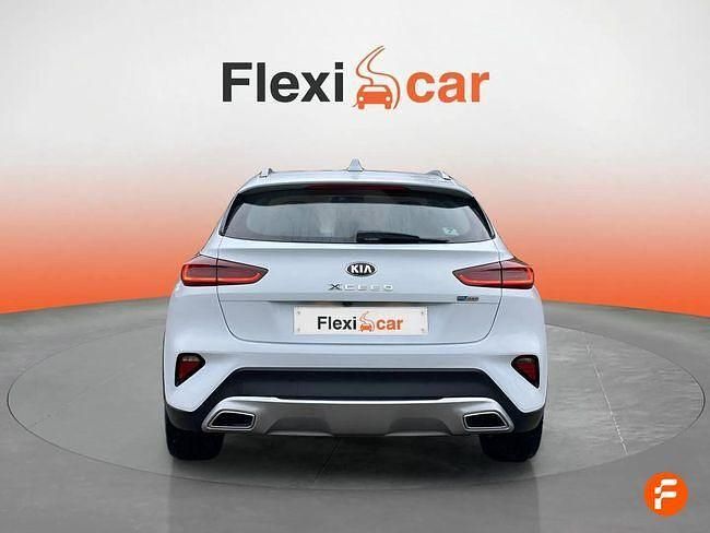 Usado Kia XCeed 141 CV (103 kW) 2021 Blanco SUV