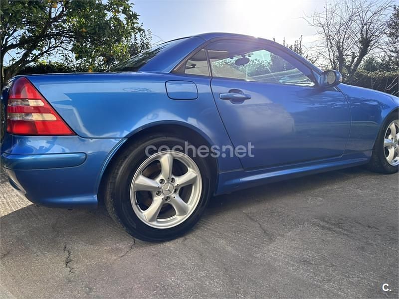 Usado Mercedes SLK200 163 CV (119 kW) 2001 Azul Descapotable