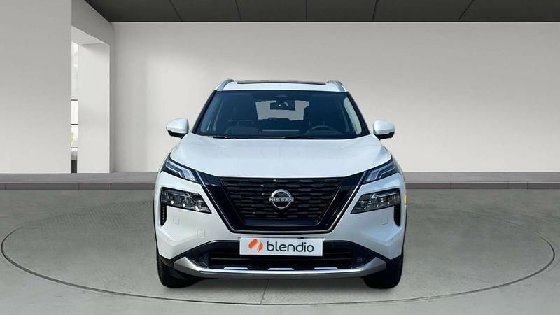 Usado Nissan X-Trail Tekna 204 CV (150 kW) 2025 Kori white metalizado SUV