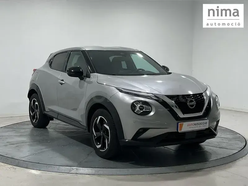Usado Nissan Juke N-Connecta 114 CV (83 kW) 2024 Gris / plata SUV