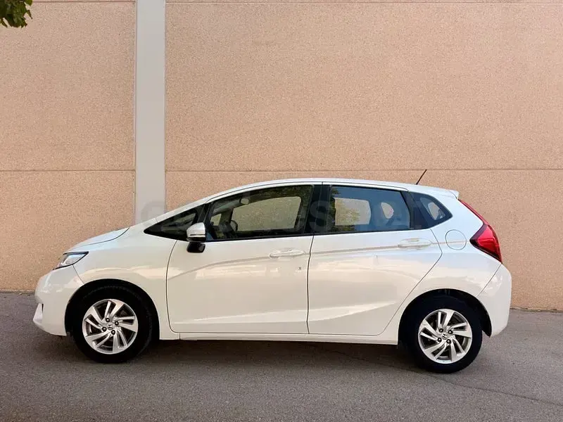Usado Honda Jazz Comfort 102 CV (75 kW) 2018 Blanco Utilitario