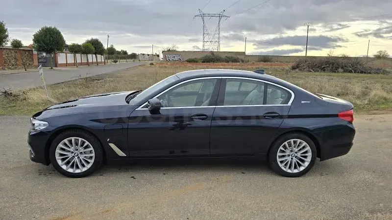 Usado BMW 530e iPerformance 252 CV (185 kW) 2018 Azul Berlina