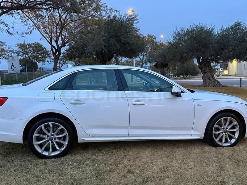 Usado Audi A4 S-Line 150 HP (110 kW) 2017 Branco Sedan