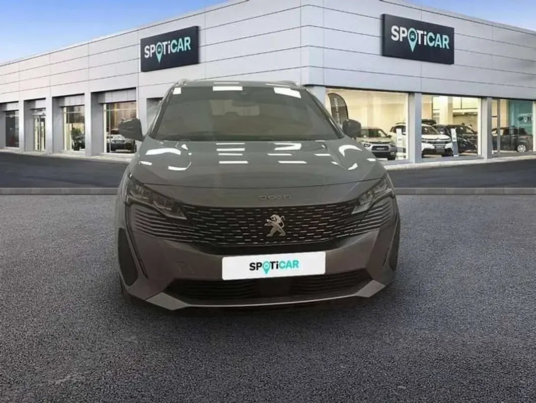 Usado Peugeot 5008 Allure 131 CV (96 kW) 2024 Gris SUV