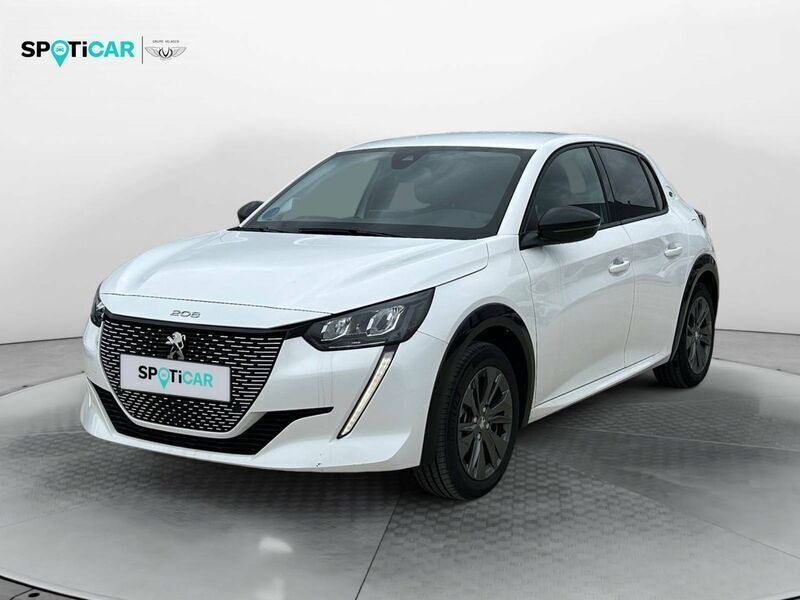 Blanco Usado 2023 Peugeot e-208 Allure Utilitario | 18.795 € (Super precio) - Imagen 1/4