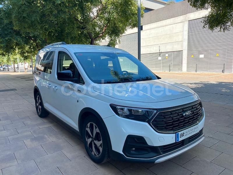 Usado Ford Tourneo Connect Active 102 CV (75 kW) 2023 Blanco Monovolumen