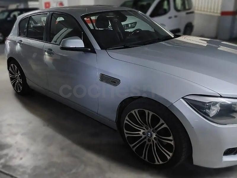 Usado BMW 116 116 CV (85 kW) 2011 Gris / plata Utilitario