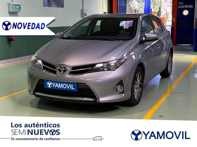 Gris Usado 2015 Toyota Auris Active Utilitario | 12.450 € (Precio justo) - Imagen 1/4