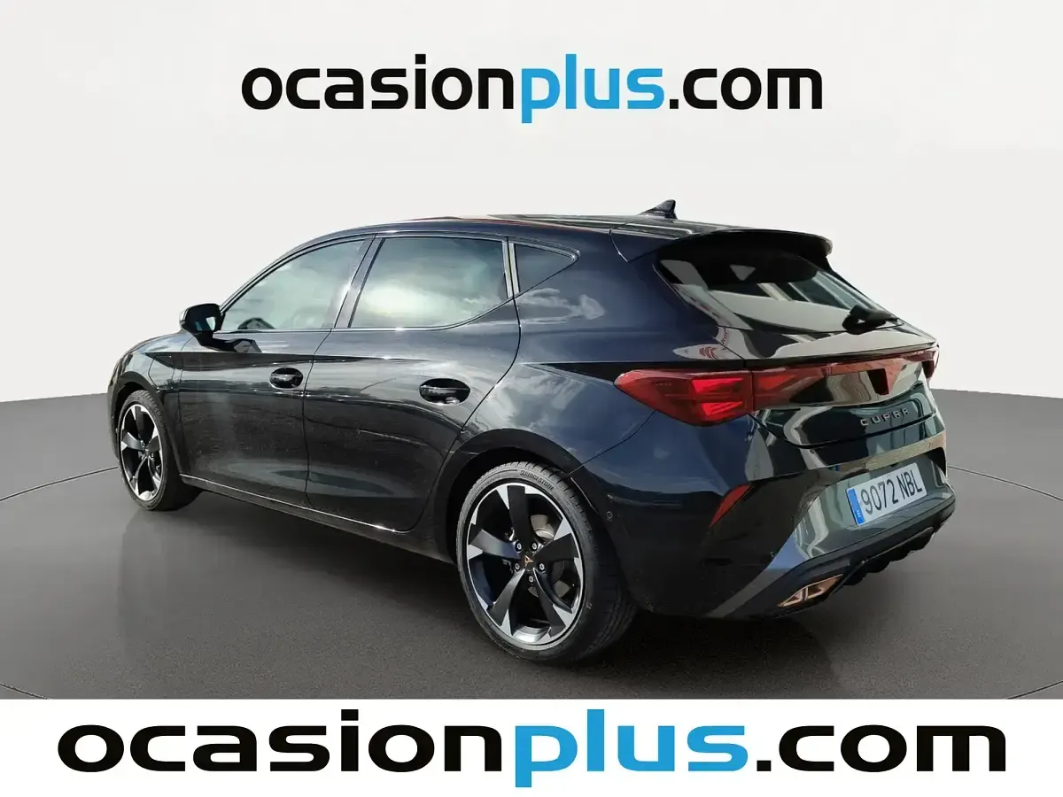 Käytetty Cupra Leon 204 HP (150 kW) 2025 Musta Sedan