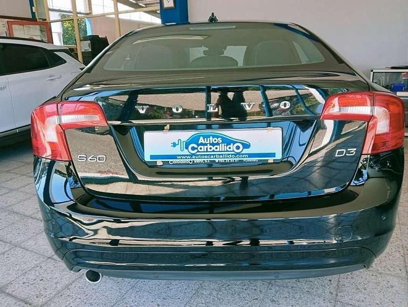 Usado Volvo S60 Momentum 150 CV (110 kW) 2016 Negro Berlina