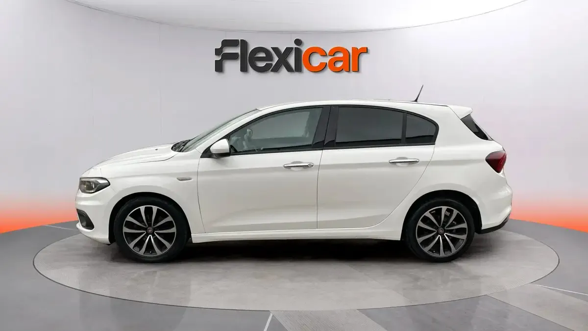 Usado Fiat Tipo Lounge 120 CV (88 kW) 2019 Blanco Berlina