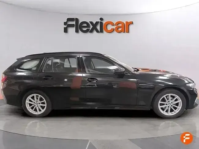 Usado BMW 320 190 CV (139 kW) 2023 Negro Familiar