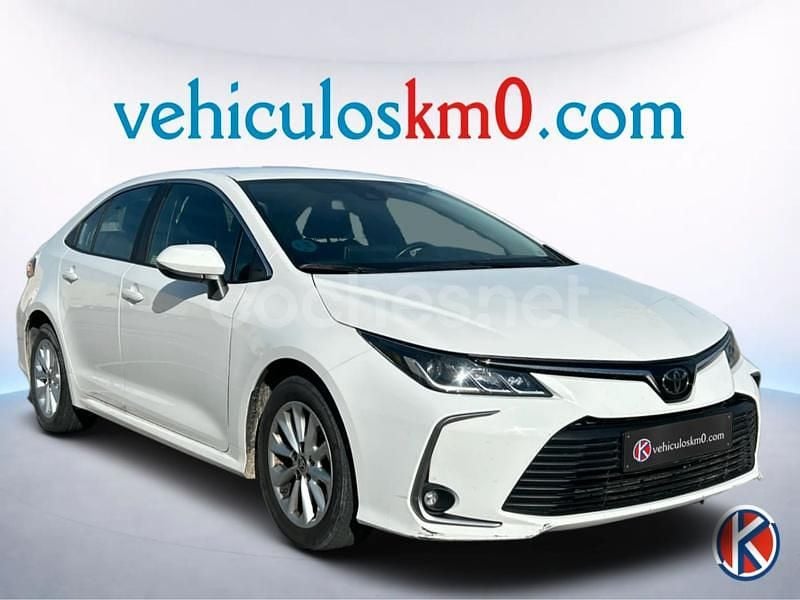 Usado Toyota Corolla Active 140 CV (102 kW) 2023 Blanco Berlina