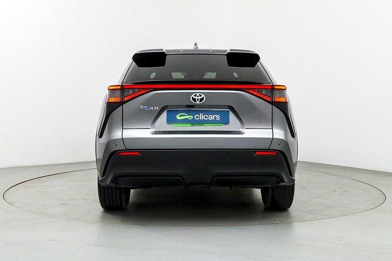 Usado Toyota bZ4X Advance 150 kW (204 CV) 2023 Eléctrico SUV