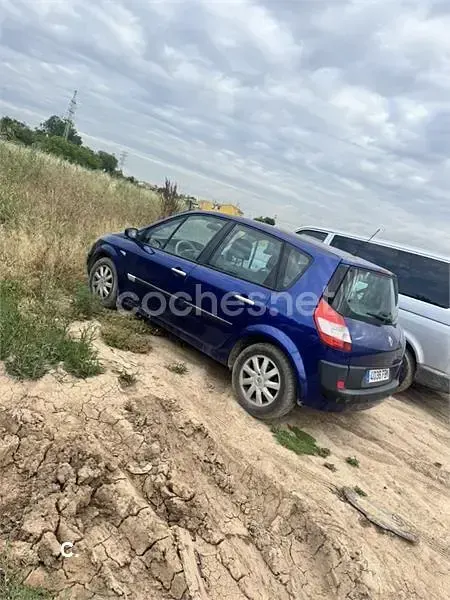 Usado Renault Scenic E-Tech Dynamique 150 CV (110 kW) 2006 Azul Monovolumen