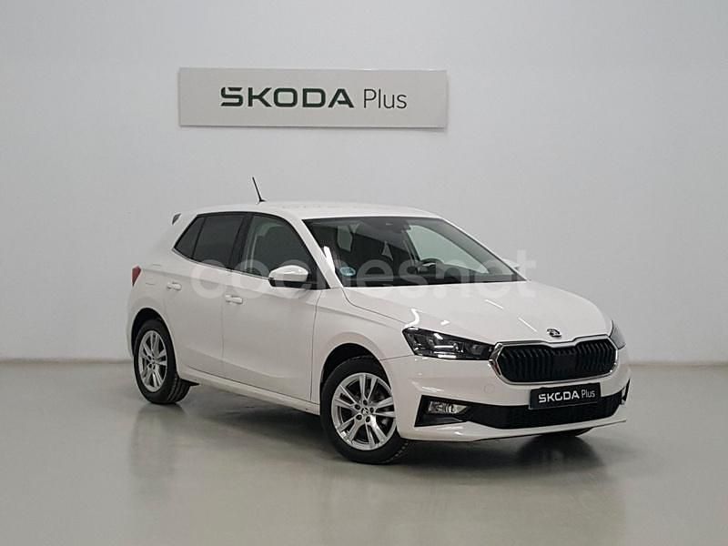 Blanco Usado 2024 Skoda Fabia Selection Berlina | 17.500 € (Super precio) - Imagen 1/4