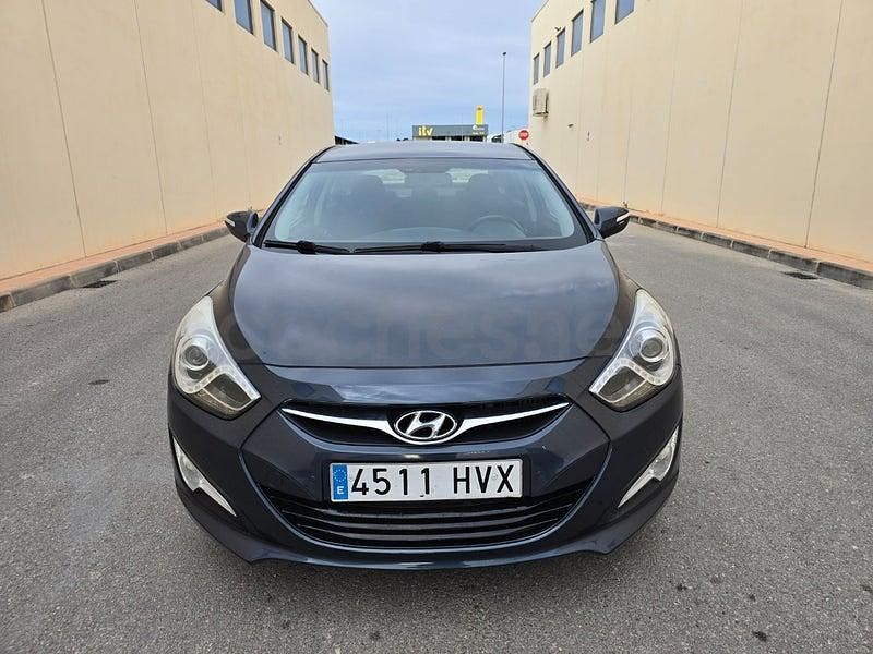Usado Hyundai i40 115 CV (84 kW) 2014 Gris / plata Berlina
