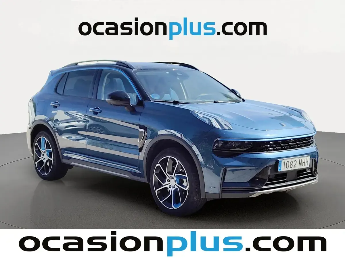Begagnad Lynk & Co 01 261 HK (191 kW) 2023 Blå SUV