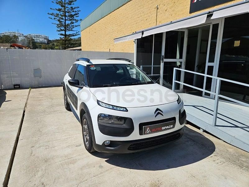 Usado Citroën C4 Cactus Shine 100 CV (73 kW) 2014 Blanco Utilitario
